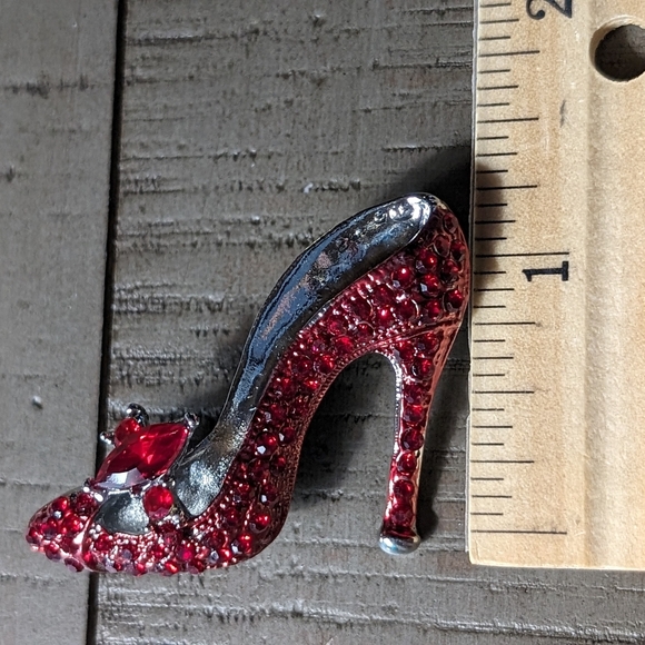 🆕 Absolutely Stunning Red High Heel Brooche. - Picture 3 of 8